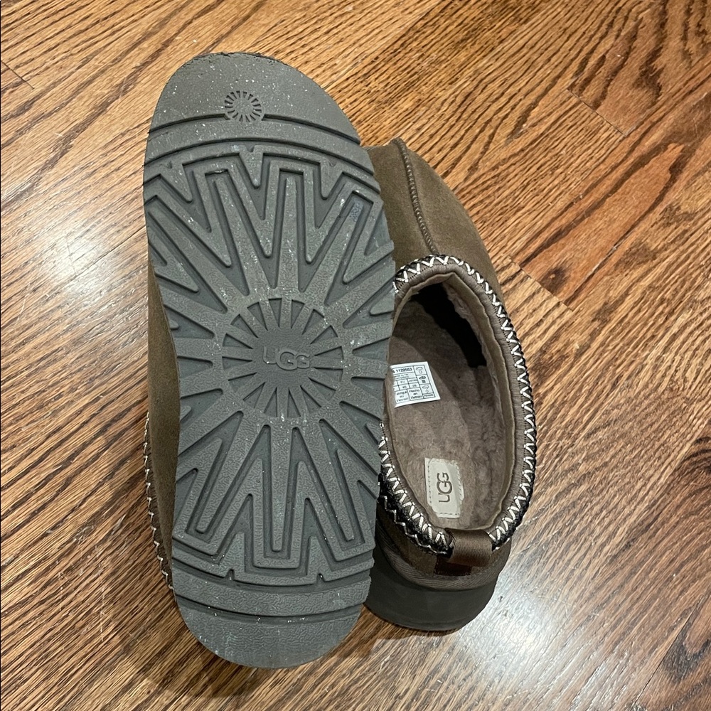 Ugg Olive Tazz - image 6